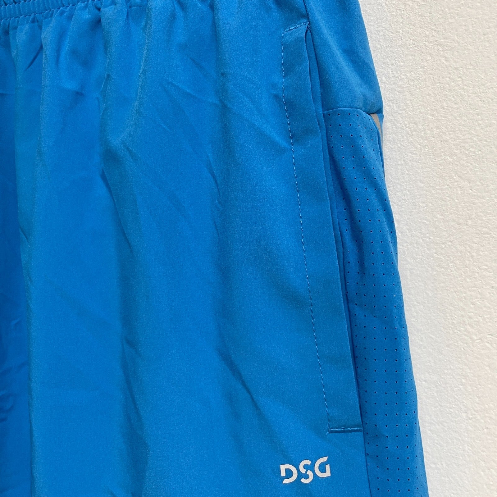 DSG Men's 7" Stride Running Shorts Ibiza Blue Lightweight Athletic DAM21202