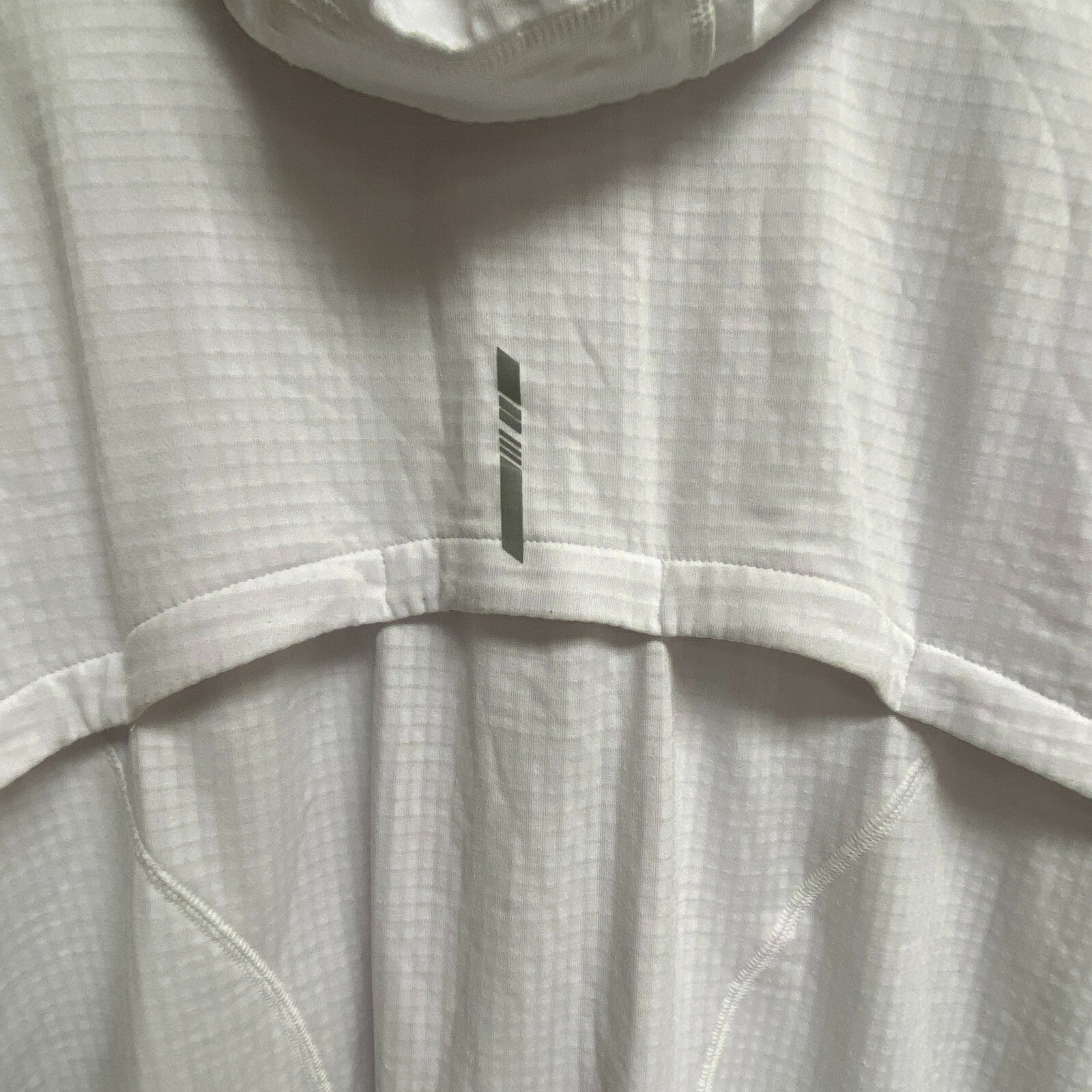 DSG Womens Run Grid Full Zip Pure White Jacket Solid Long Sleeve DAW21205