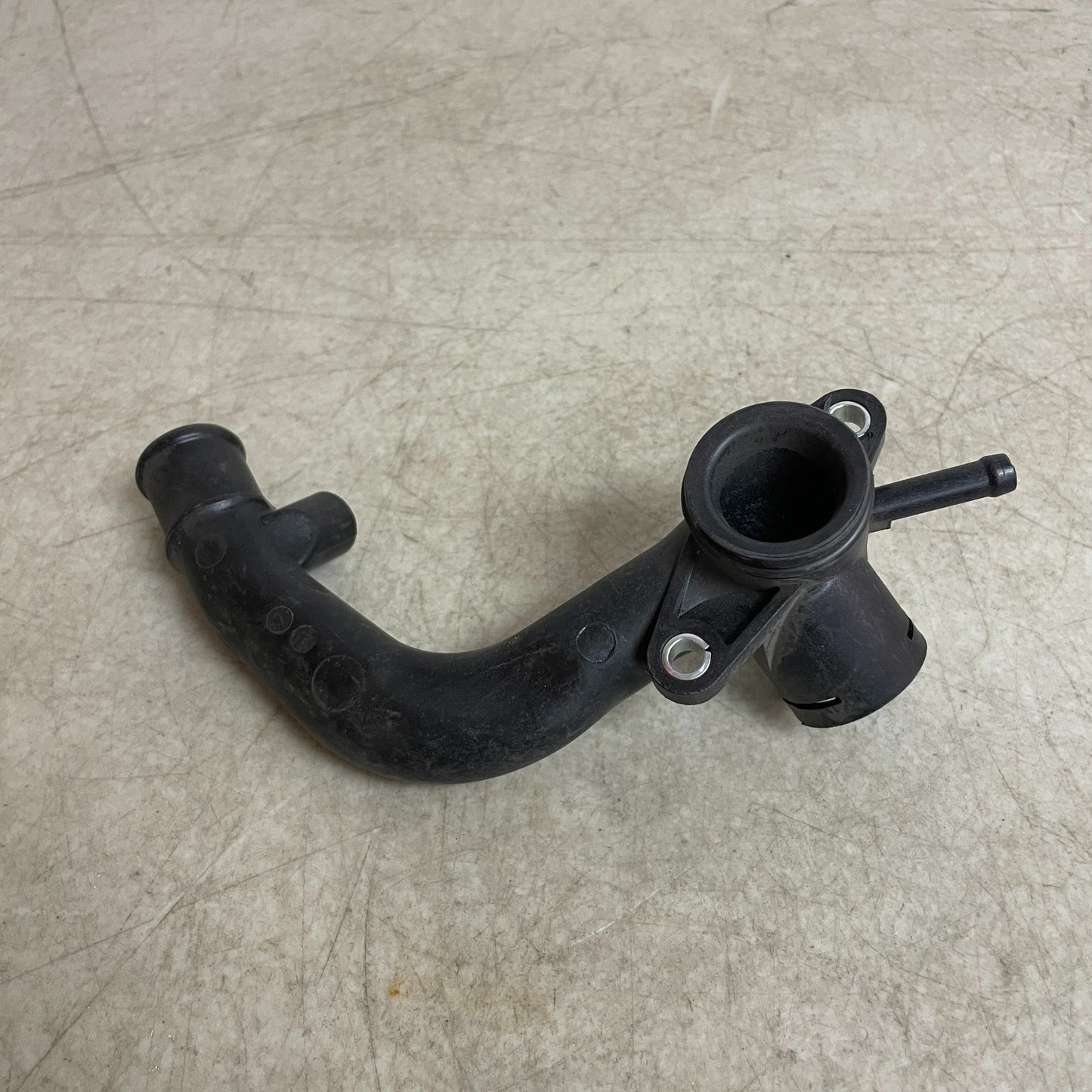 Carquest CH5191 Engine Coolant Outlet Flange w/ Seal for VW CC/A3/Passat 2.0 TFS