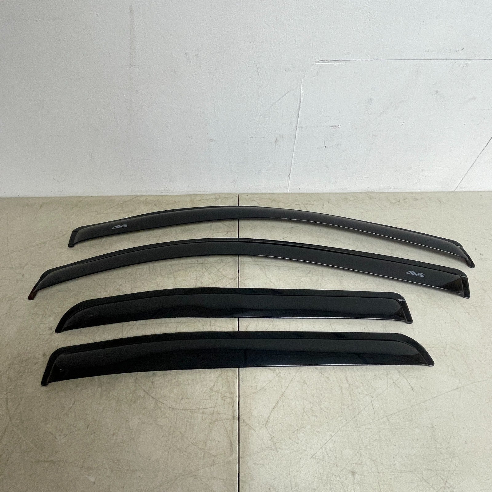 AVS 94995 Outside-Mount Window Vent Visor Set 2015–22 Colorado/Canyon Crew Cab