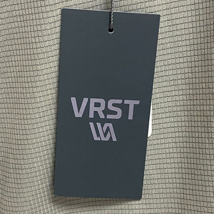 VRST Mens Run Tee Silver Shadow/ Graphic CHR Short Sleeve Crew Neck MAX200321
