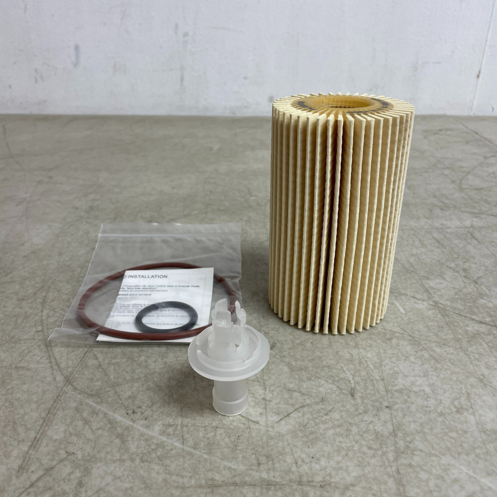 PurolatorONE PL25702 Engine Oil Filter Cartridge 15,000-Mile Protection