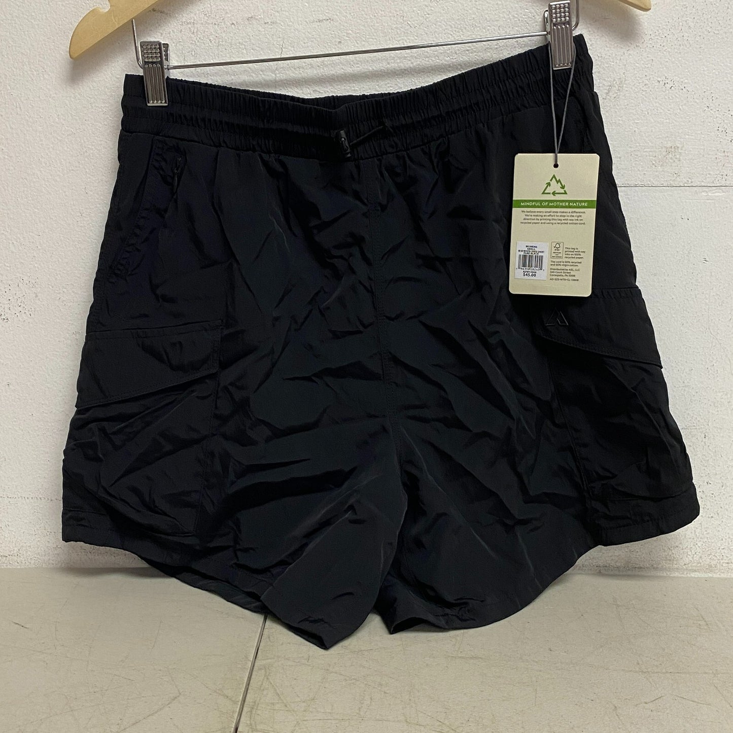 Alpine Design Women's W AD Woven Cargo Short Pure Black ADW13806 Summer Training