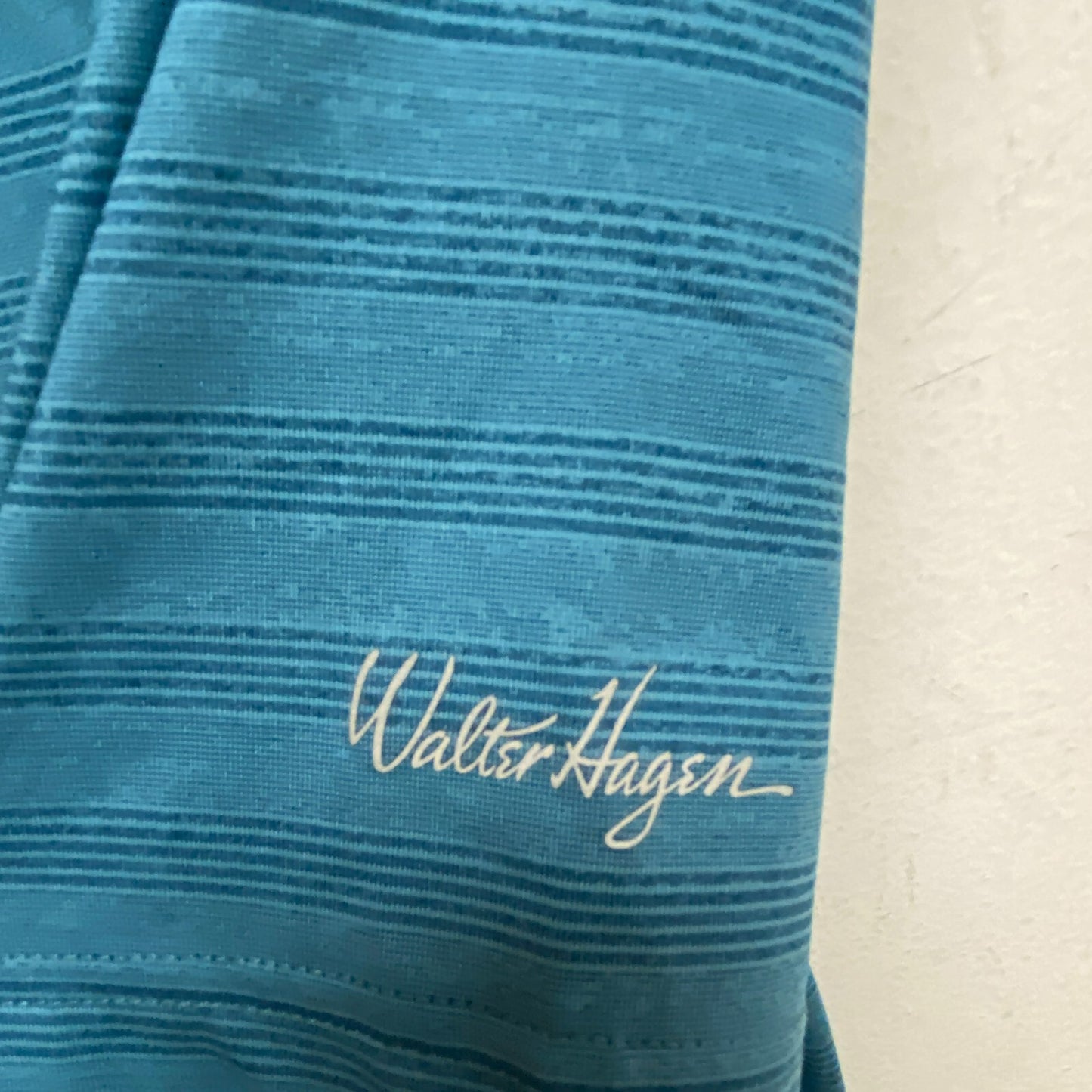 Walter Hagen Mens P11 Fine Line Textured Stripe Polo Brilliant MGA11419SP23