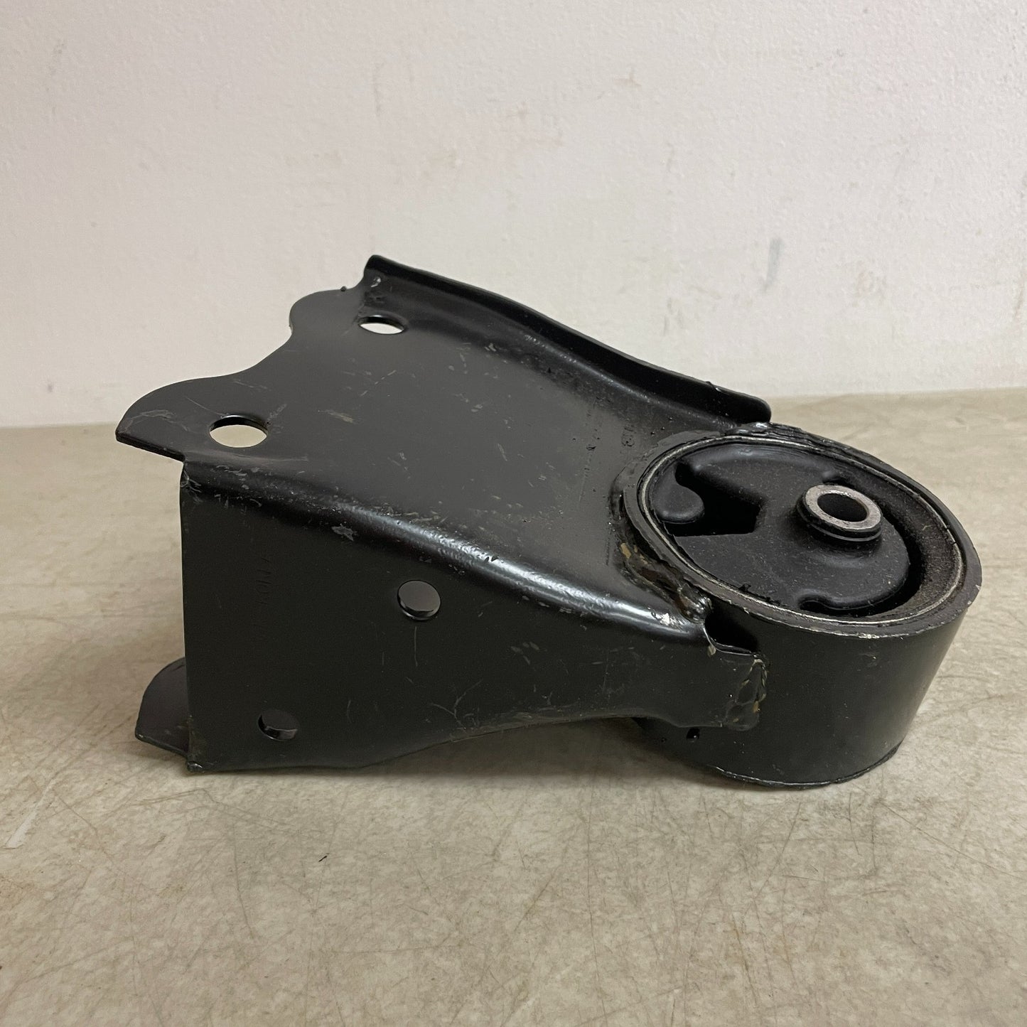 Carquest 2855 Front Engine Motor Mount for Nissan Quest & Mercury Villager OE