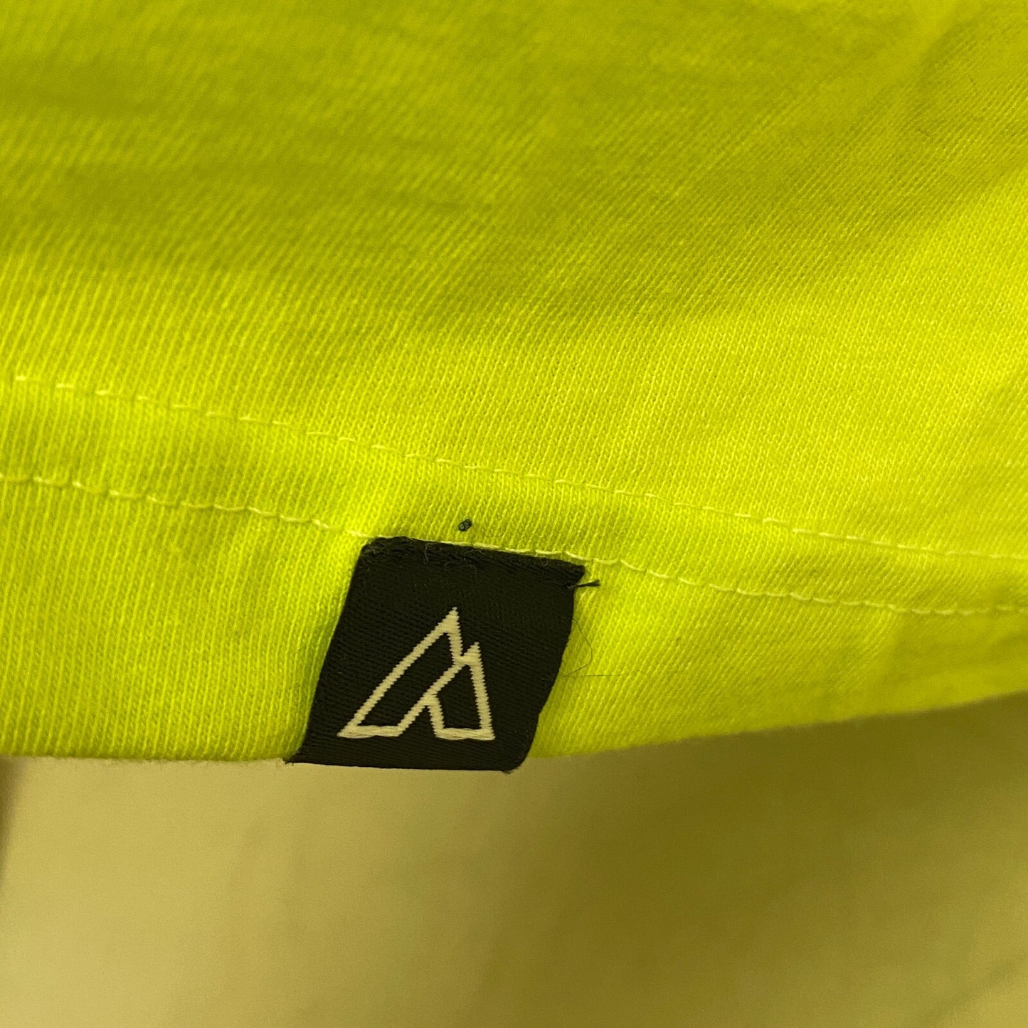 Alpine Design Men's SS Graphic Print T-Shirt Lime Green/Earth ADM22105 Brand New