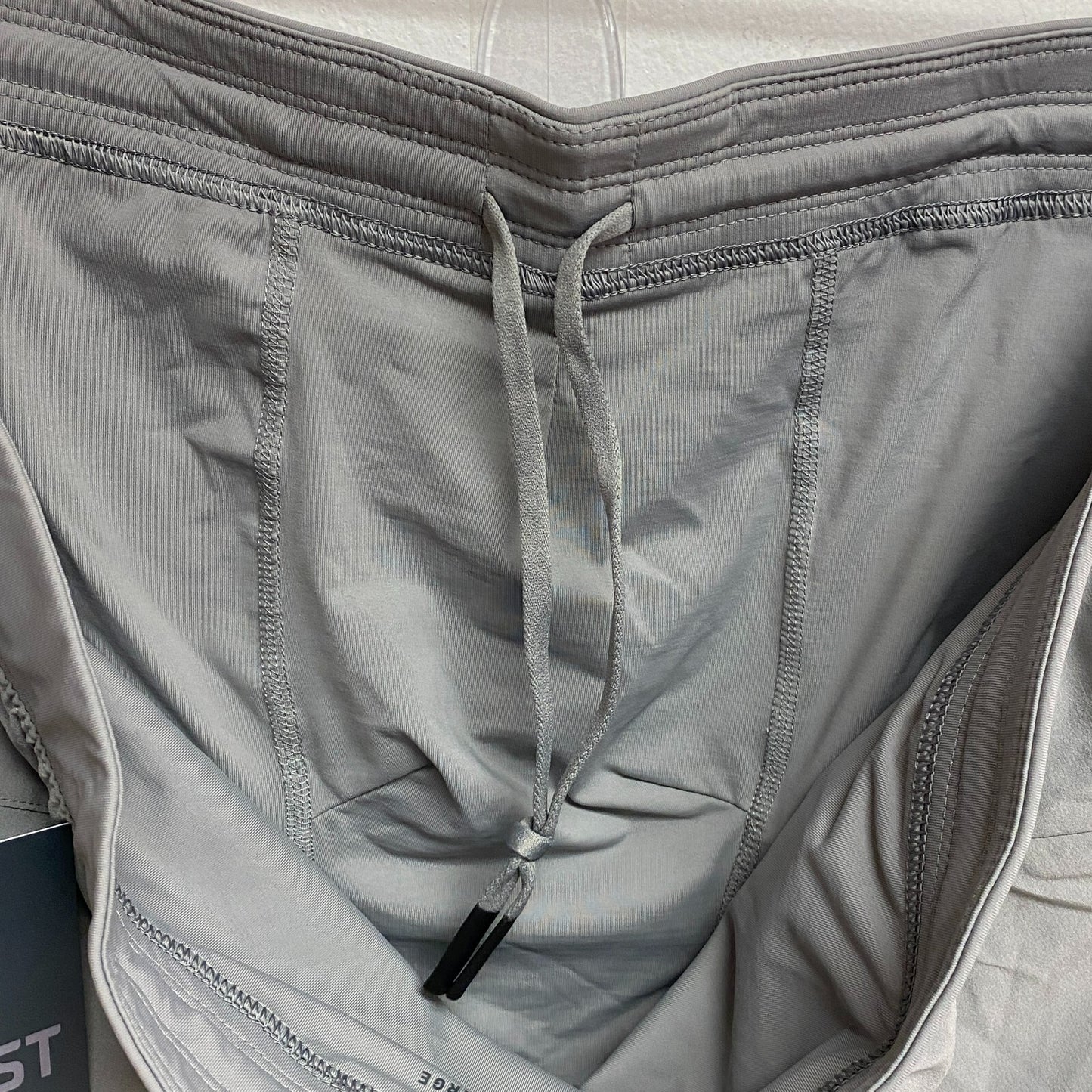 VRST Men's 7â Inseam Stealth Shorts Silver Shadow Solid Summer MAX200436N