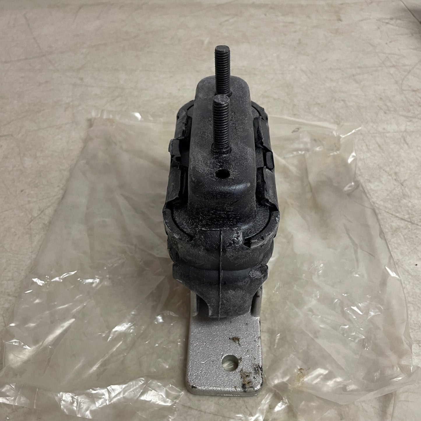 Anchor 2933 Front Right Engine Mount Chevy Malibu Alero Grand Am 97–05