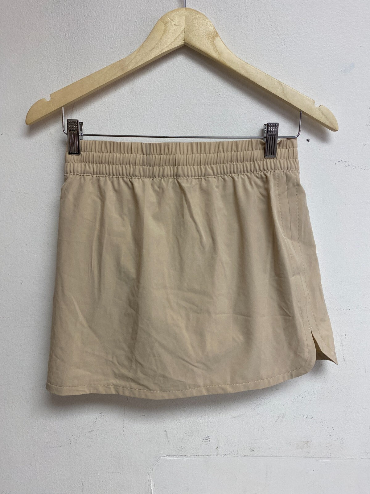 DSG Women's Stride Skort Creme/tan PocketLess Polyester Spandex Size Womens XS