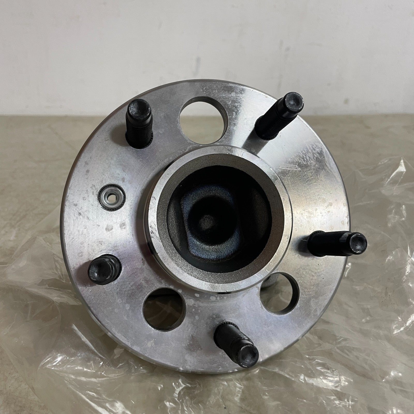 DriveWorks NT512237 Rear Wheel Hub & Bearing Assembly Steel Sealed OE Replacemnt