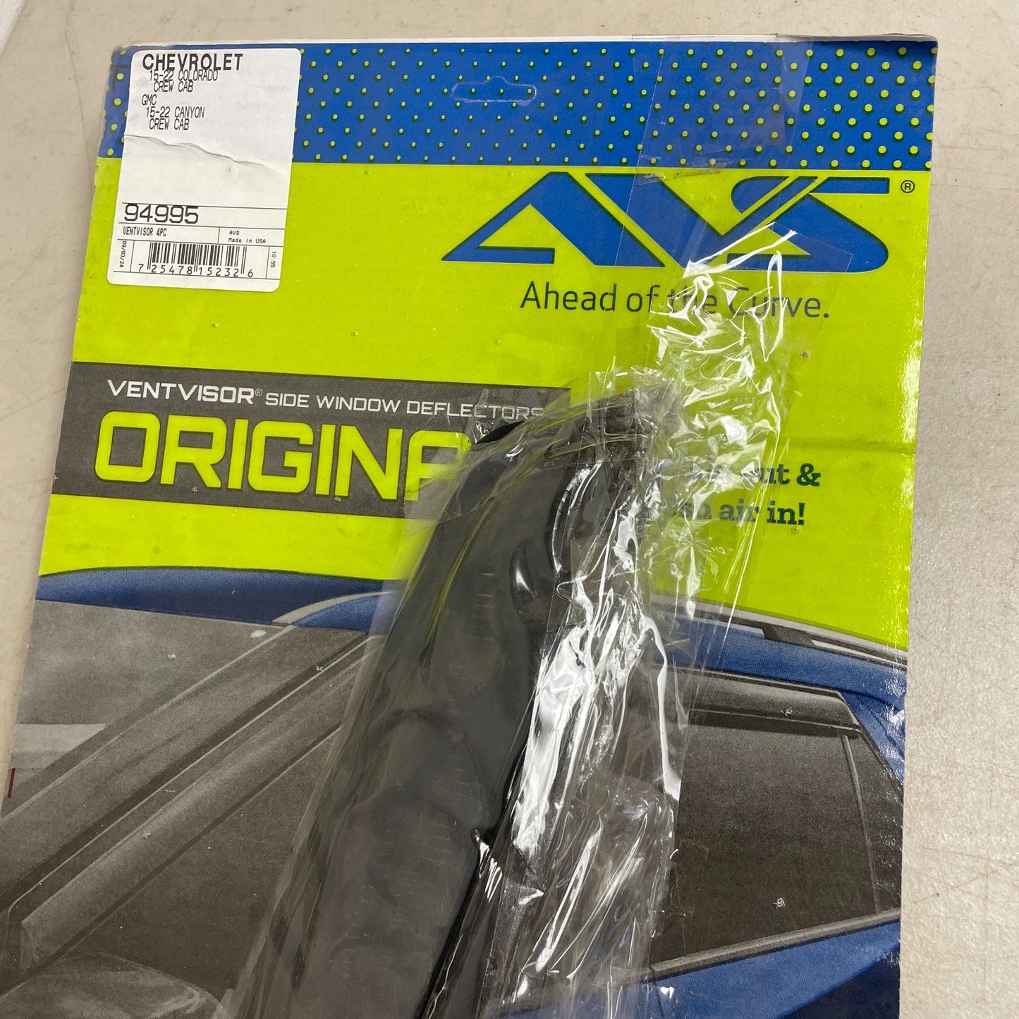 AVS 94995 Outside-Mount Window Vent Visor Set 2015–22 Colorado/Canyon Crew Cab