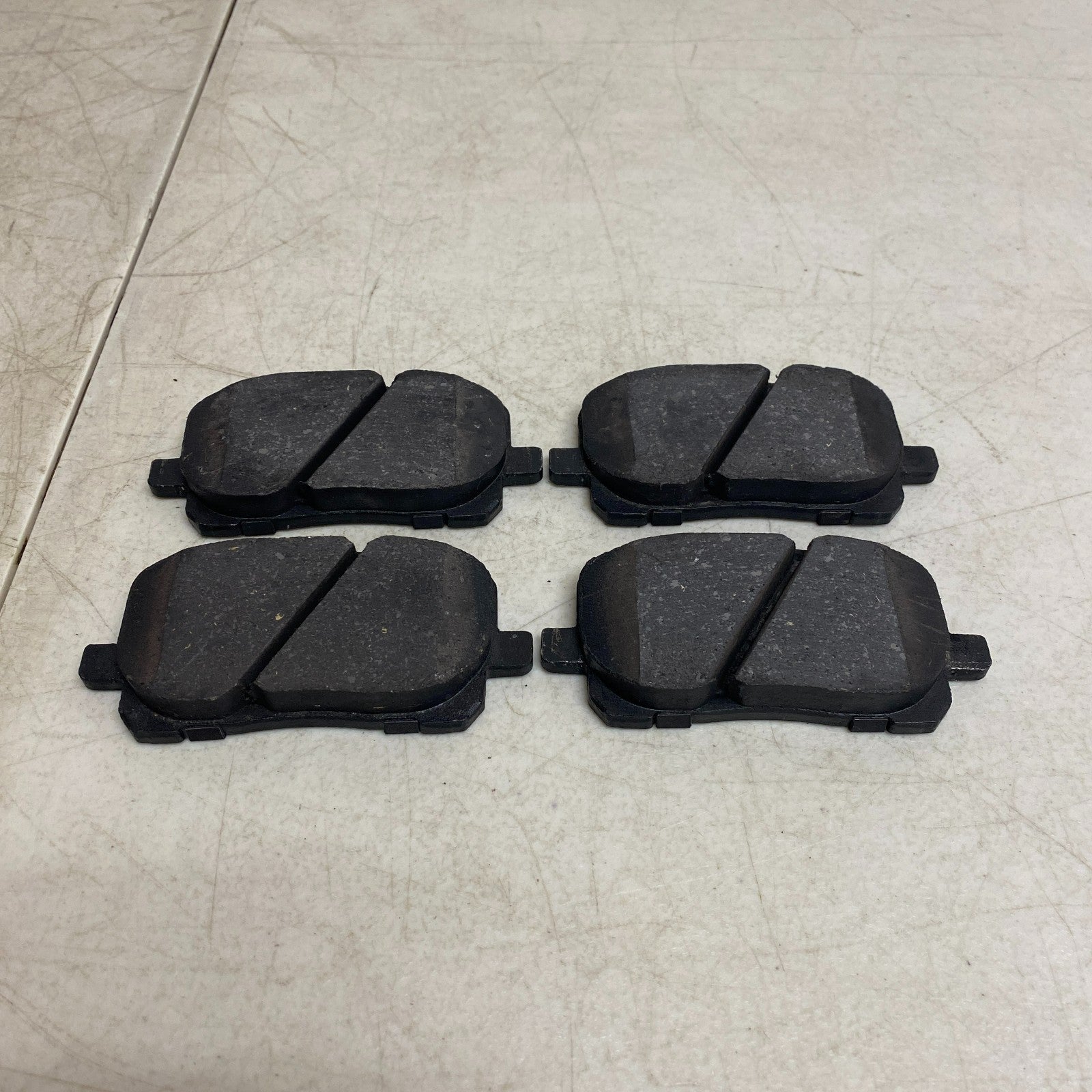 Bendix CFC923 Priority1 Ceramic Front Brake Pads for Corolla Vibe Matrix