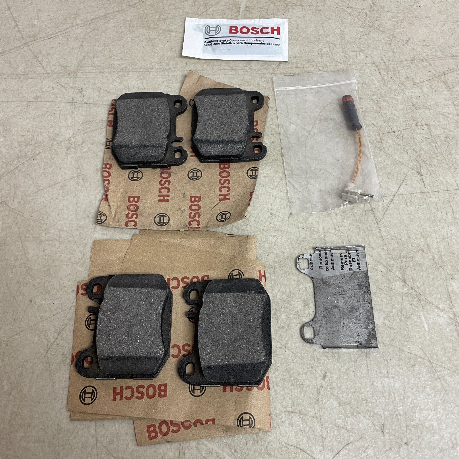 Bosch BP874 QuietCast Semi Metallic Rear Brake Pads Fits Mercedes ML430 ML55 ML