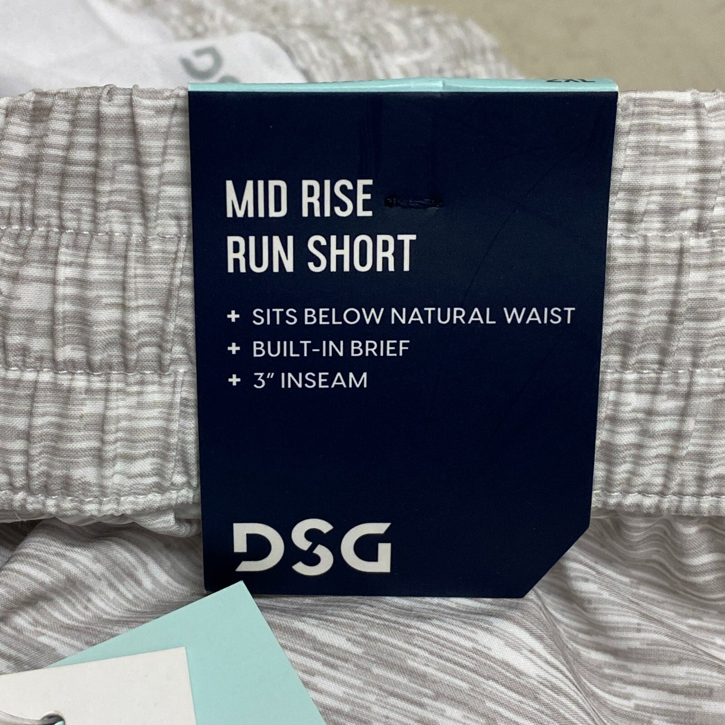 DSG Womens 3 in Performance Stride Short Pure White Heather DAW39320APRT