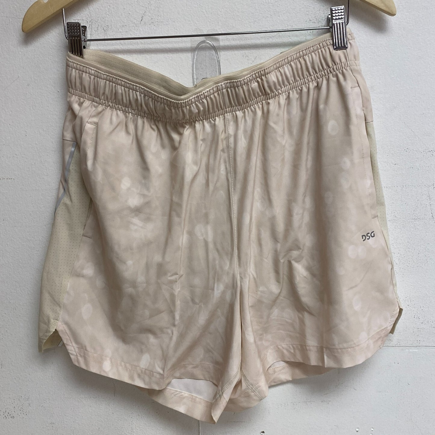 DSG Men's 5" Light Sand Bio Orbs Stride Run Shorts DAM12203PRT Athletic Fitness