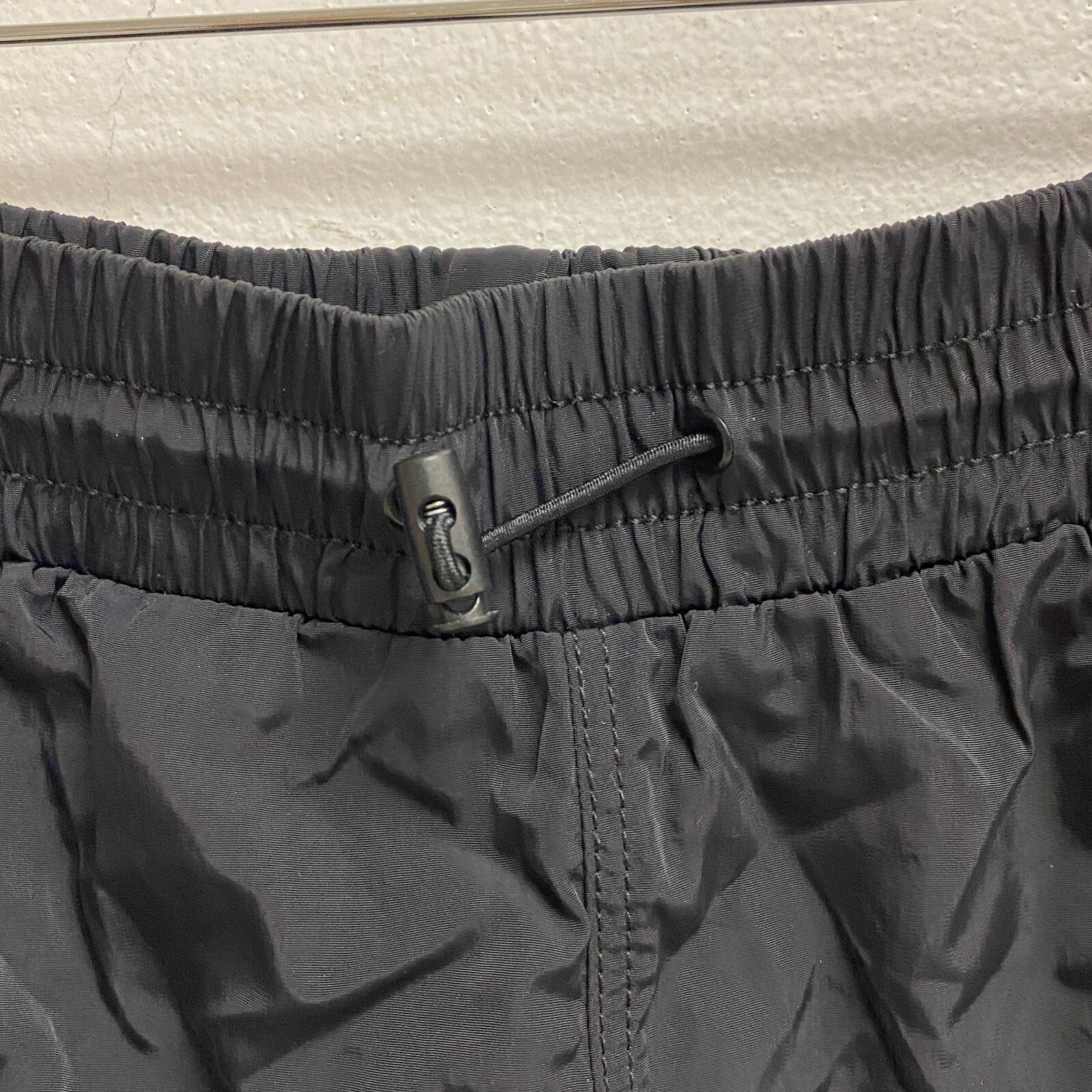 Alpine Design Women's W AD Woven Cargo Short Pure Black ADW13806 Summer Training