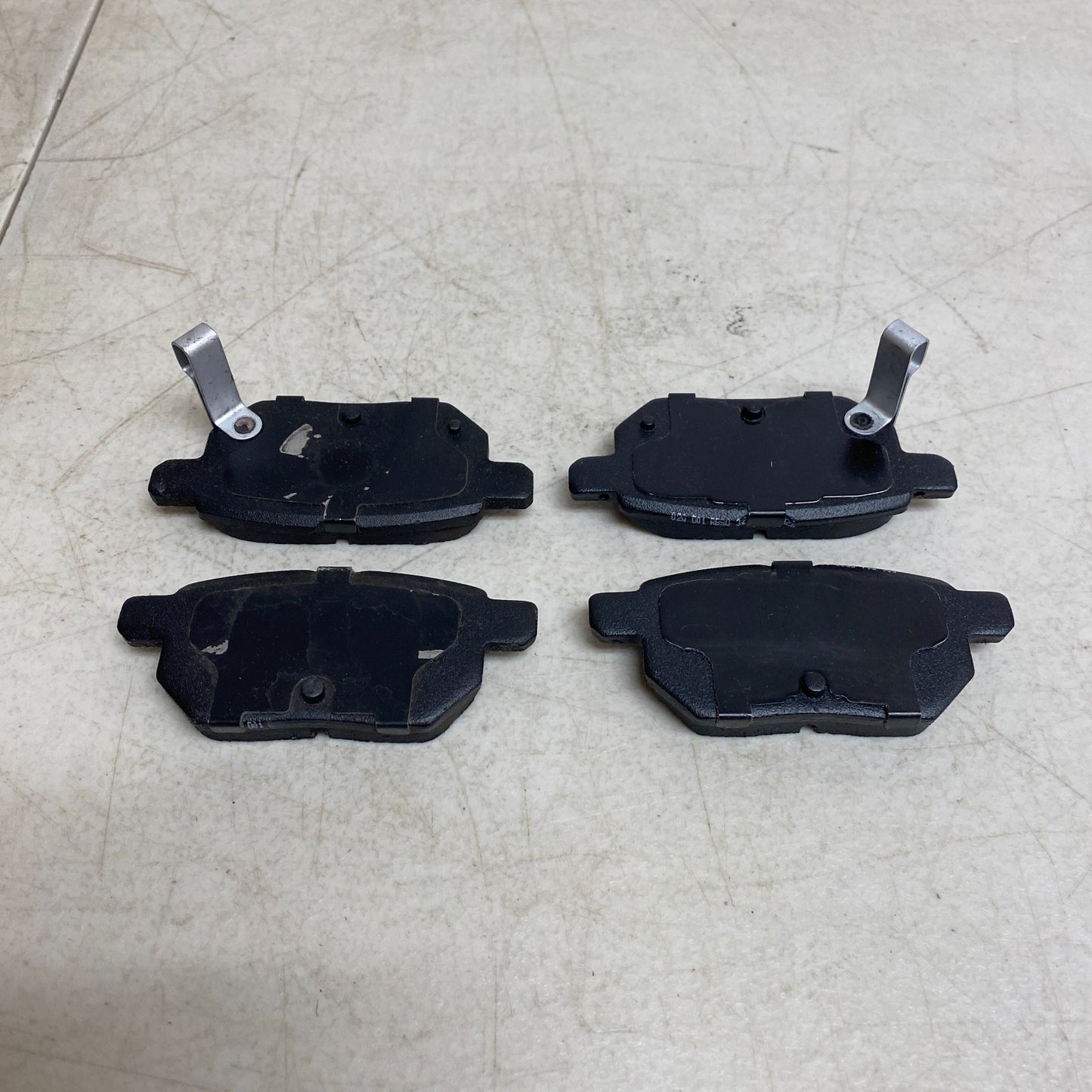 Bosch BSD1423 Severe Duty Rear Disc Brake Pad Set for Lexus Scion Toyota