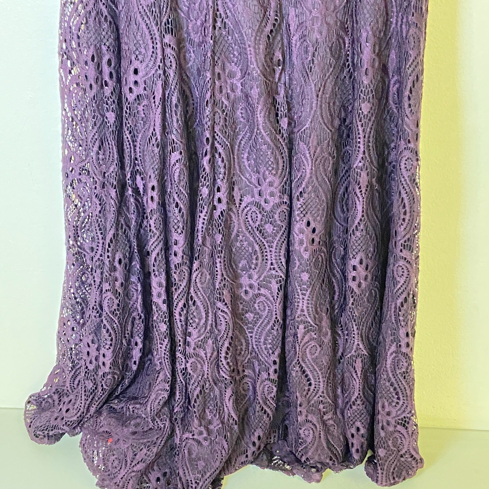 Danny &Nicole Short Sleeve Lay Over See Through Fit Dress Size 6 Women's color