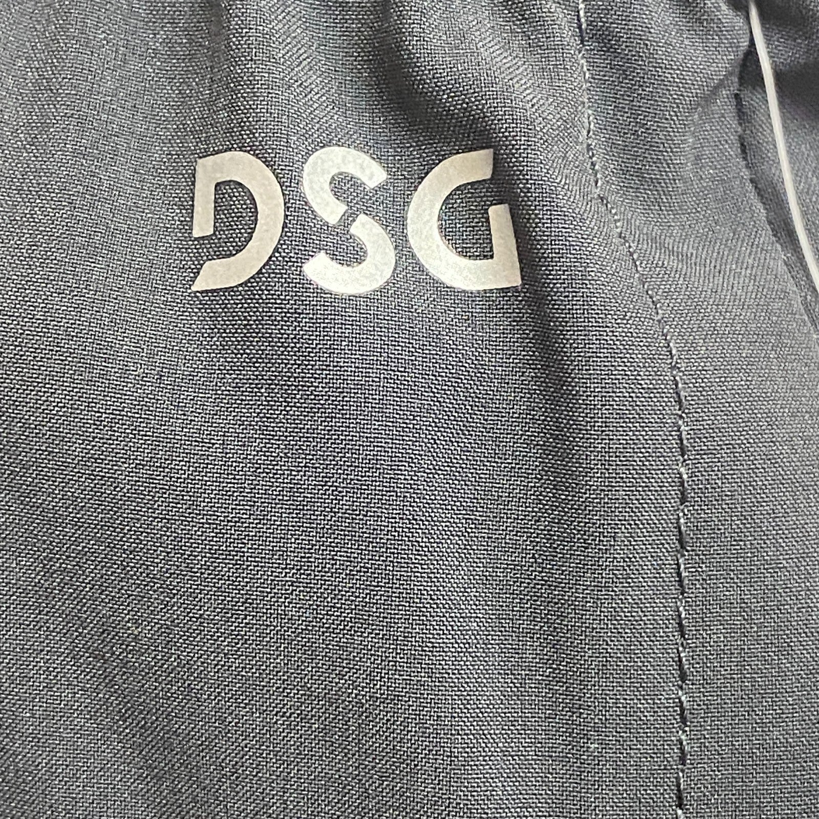 DSG Womens Stride Short Asphalt Grey DAW39320AZ BRAND NEW