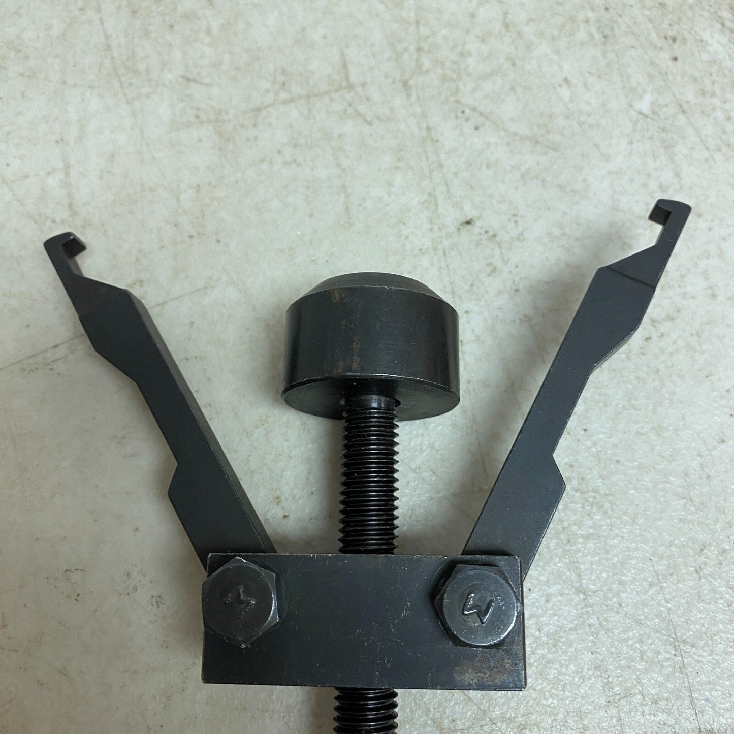 Mazda Oil Seal Remover 49 S019 005 Used Very Good