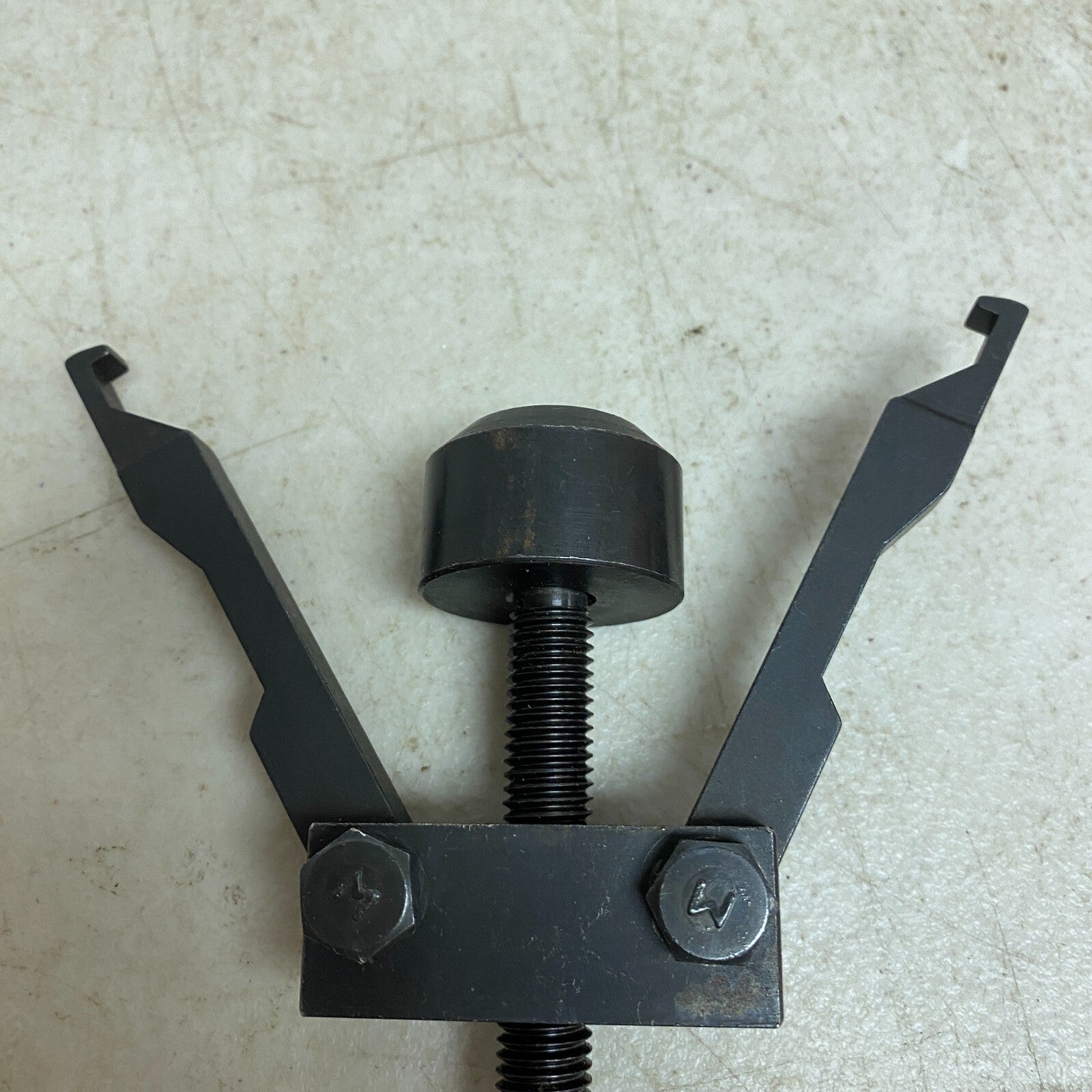 Mazda Oil Seal Remover 49 S019 005 Used Very Good