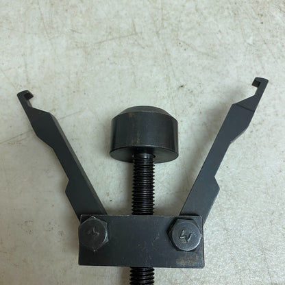 Mazda Oil Seal Remover 49 S019 005 Used Very Good