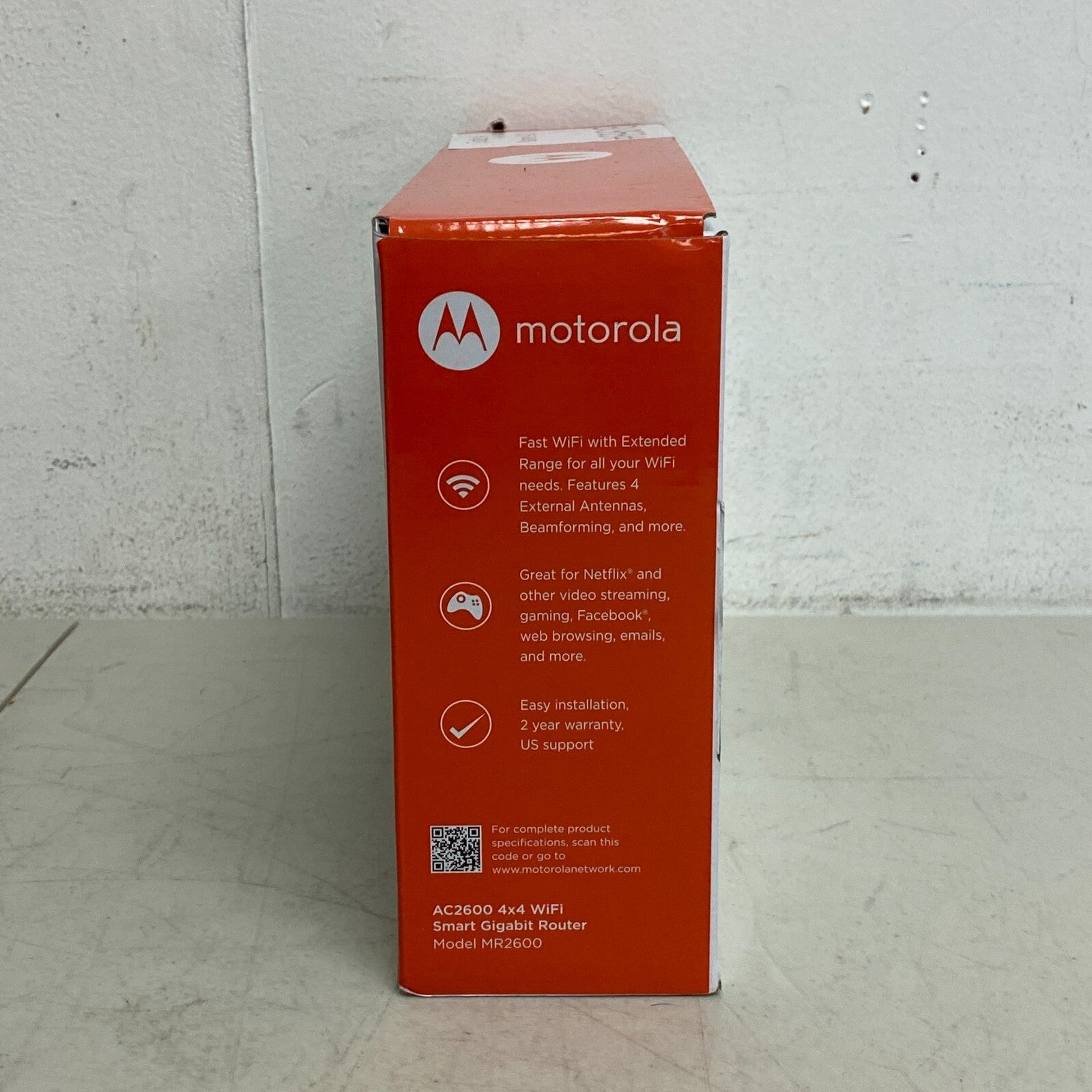 MOTOROLA AC2600 4x4 WiFi Smart Gigabit Router with Extended Range, Model MR2600