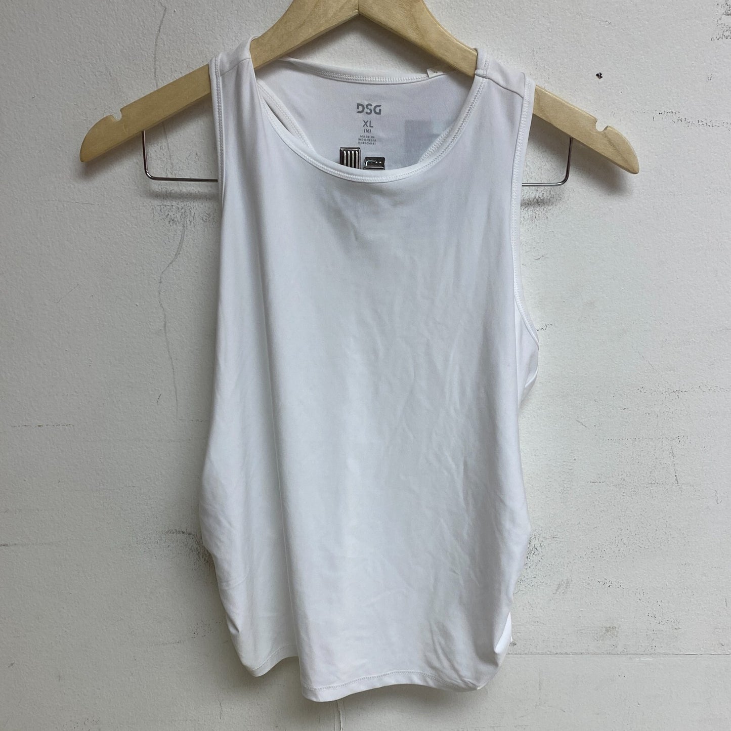 DSG Girls Performance Relaxed Fit Ruched Scoop Neck Tank Pure White DAG13123 New
