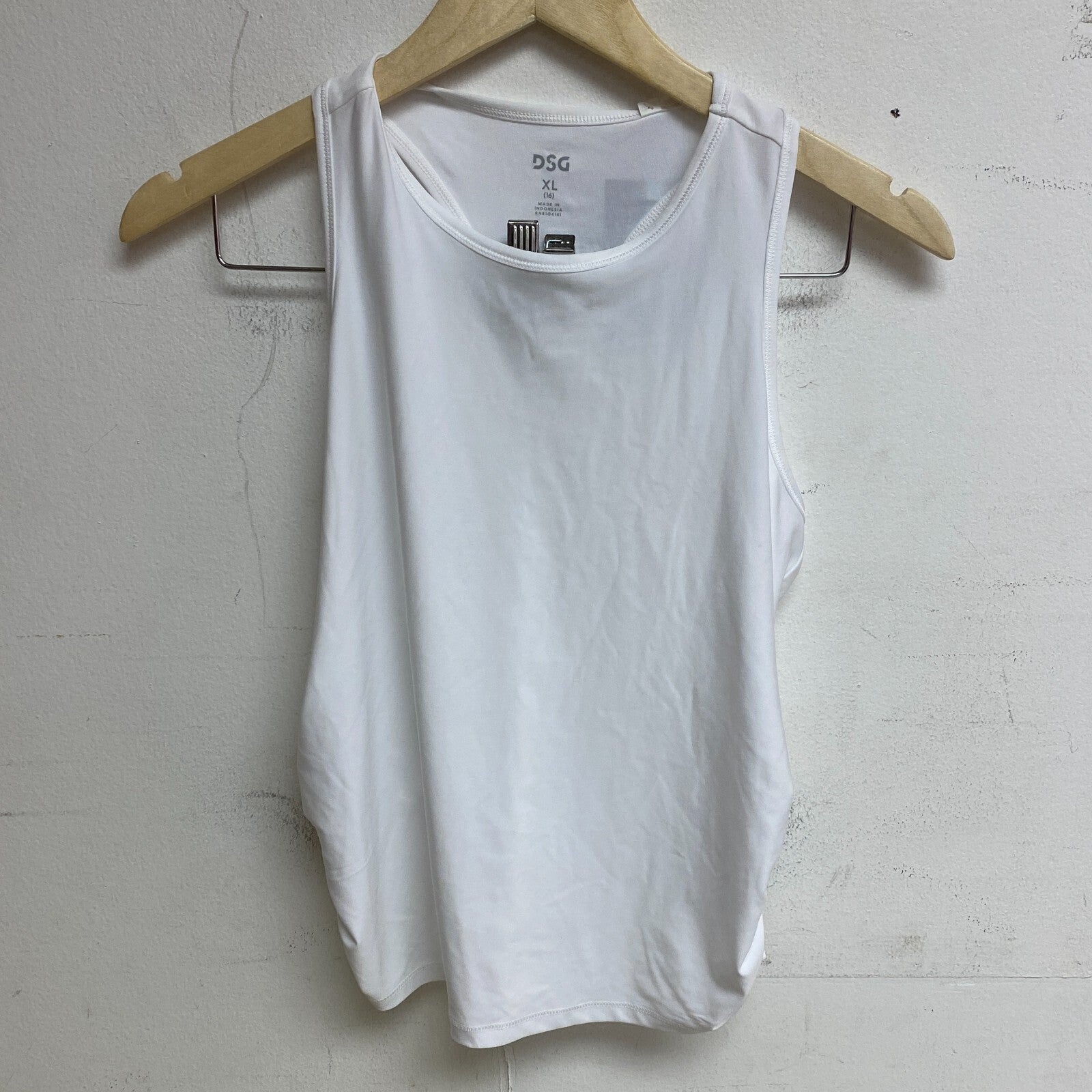 DSG Girls Performance Relaxed Fit Ruched Scoop Neck Tank Pure White DAG13123 New