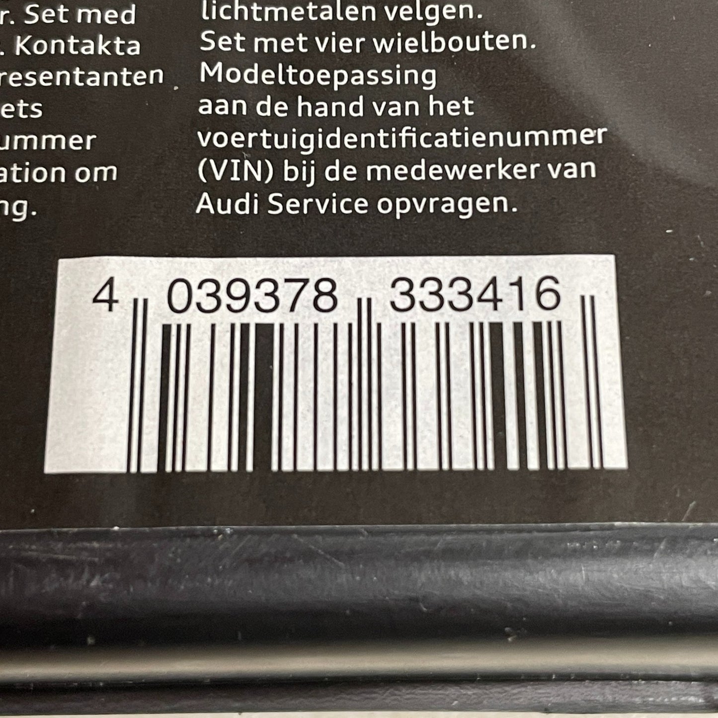 Audi Anti Theft Wheel Bolts Set with Key Chrome Silver 8P0071455