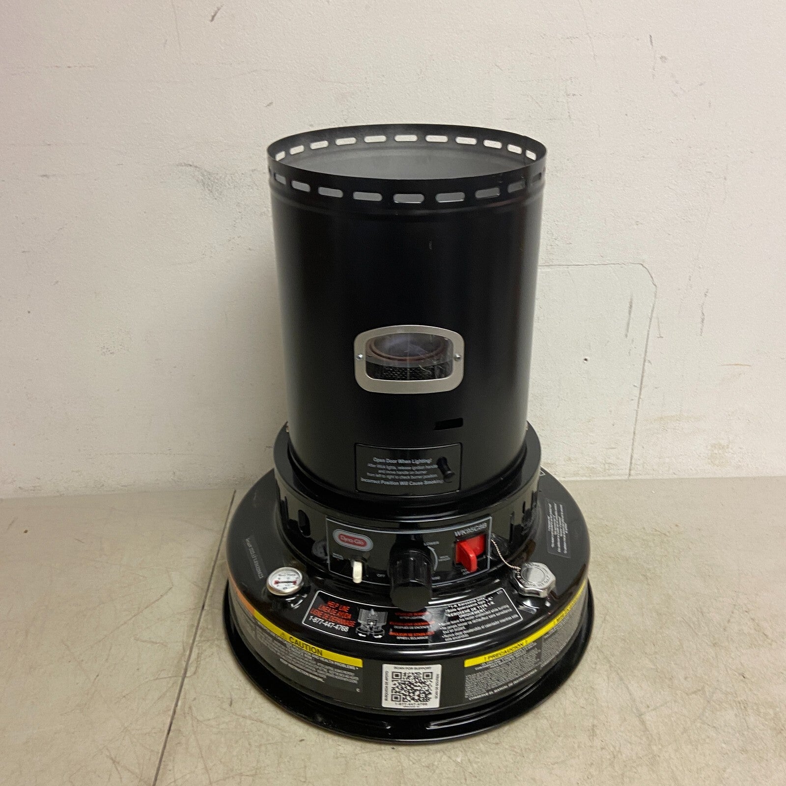 Dyna-Glo WK95C8B 23800 BTU Indoor Portable Kerosene Convection Heater