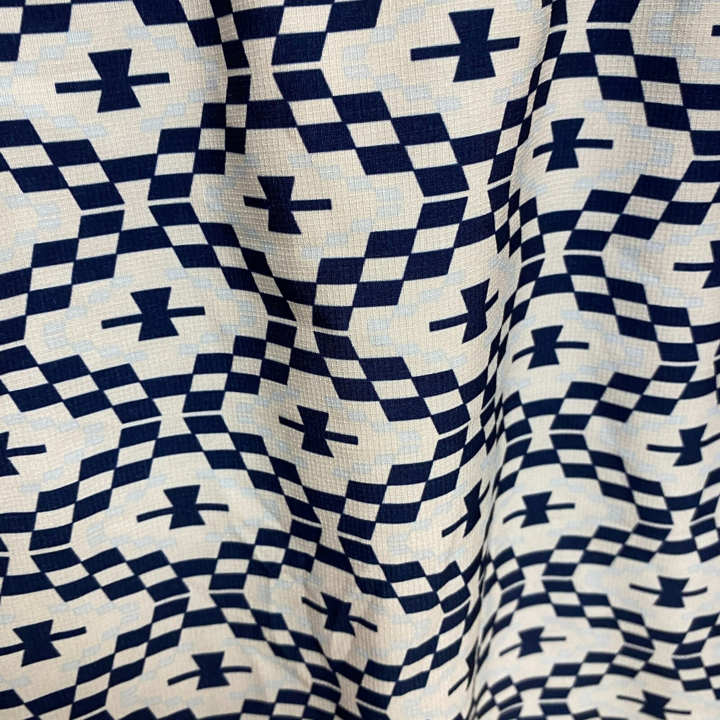 Alpine Design Menâs Active 5â Pull On Short White / Geo Print ADM13801P