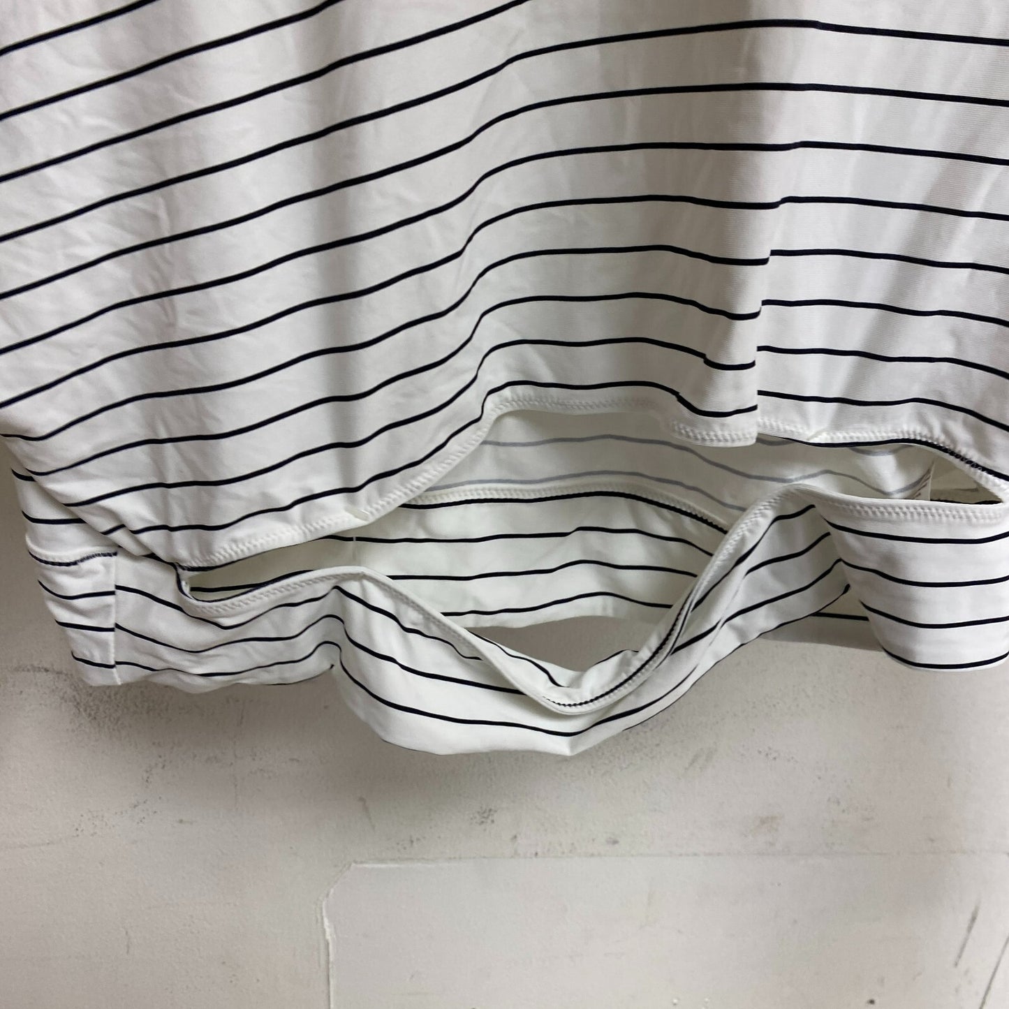 CALIA Womens Keyhole Crop Rashguard Stripe White Long Sleeve WSA22802PRT