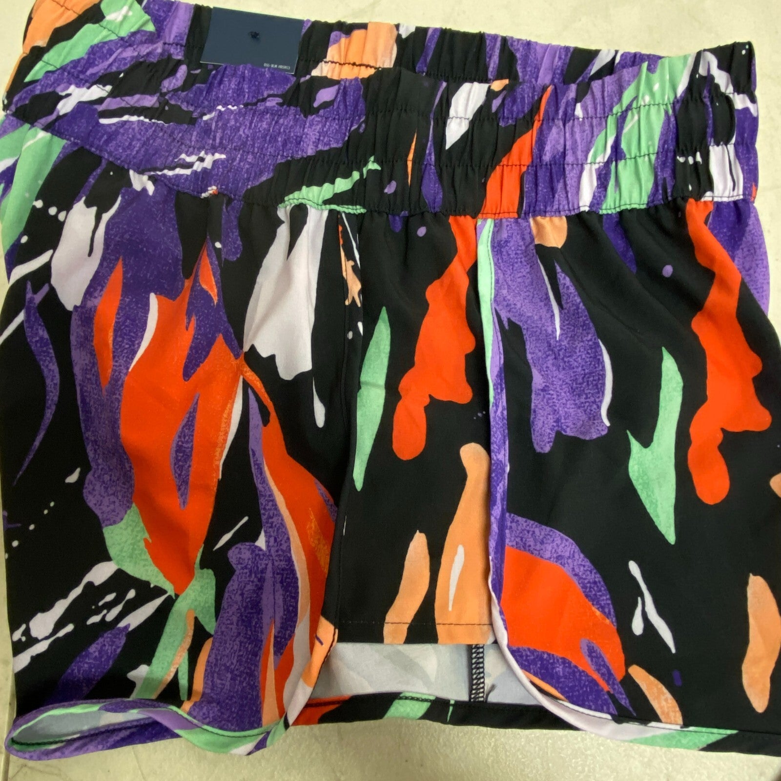 DSG Women's 3â High Rise Stride Multi Landscape Black Shorts Summer DAW12327PR