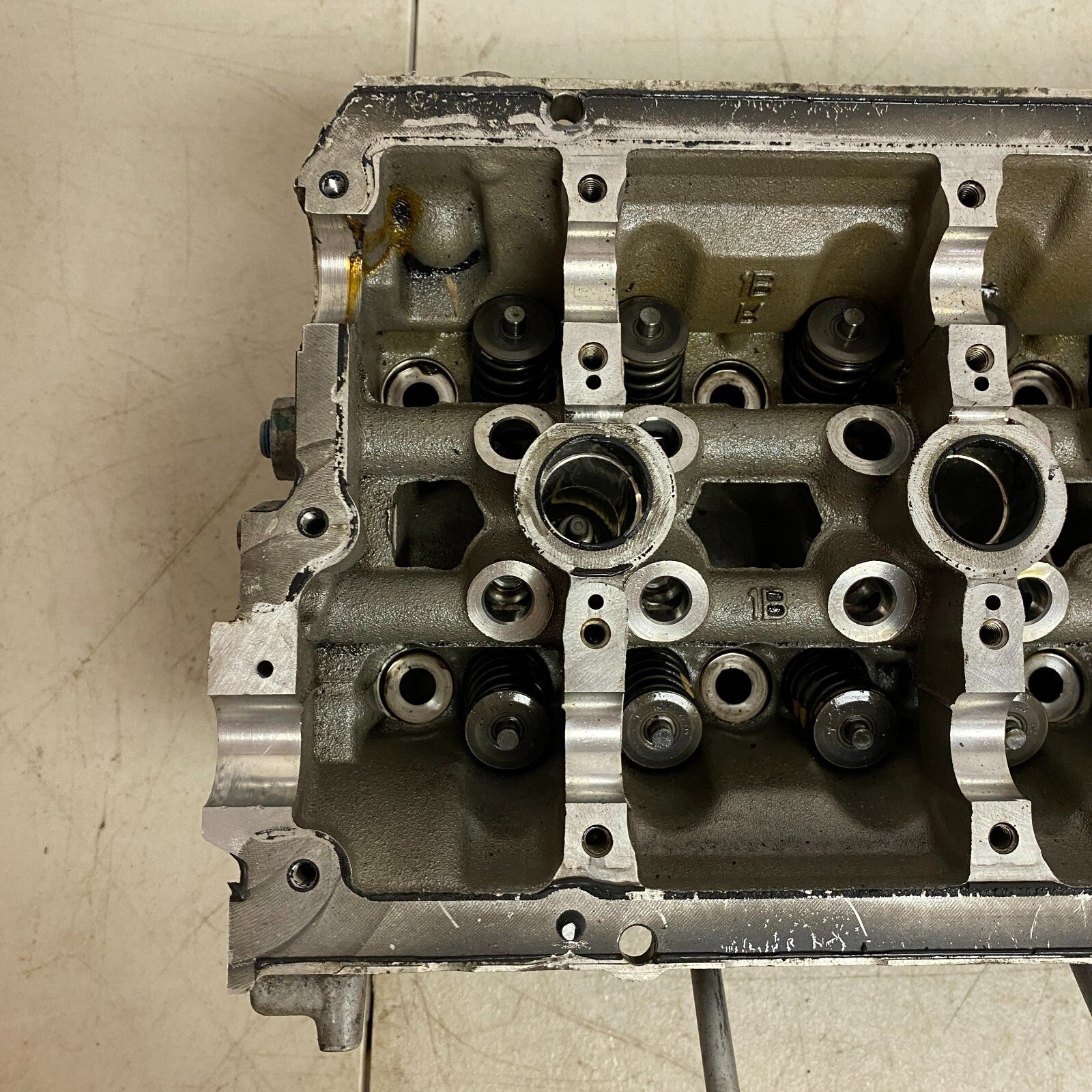 Audi PETROL ENGINE MOTOR LEFT CYLINDER HEAD 06E103404AA