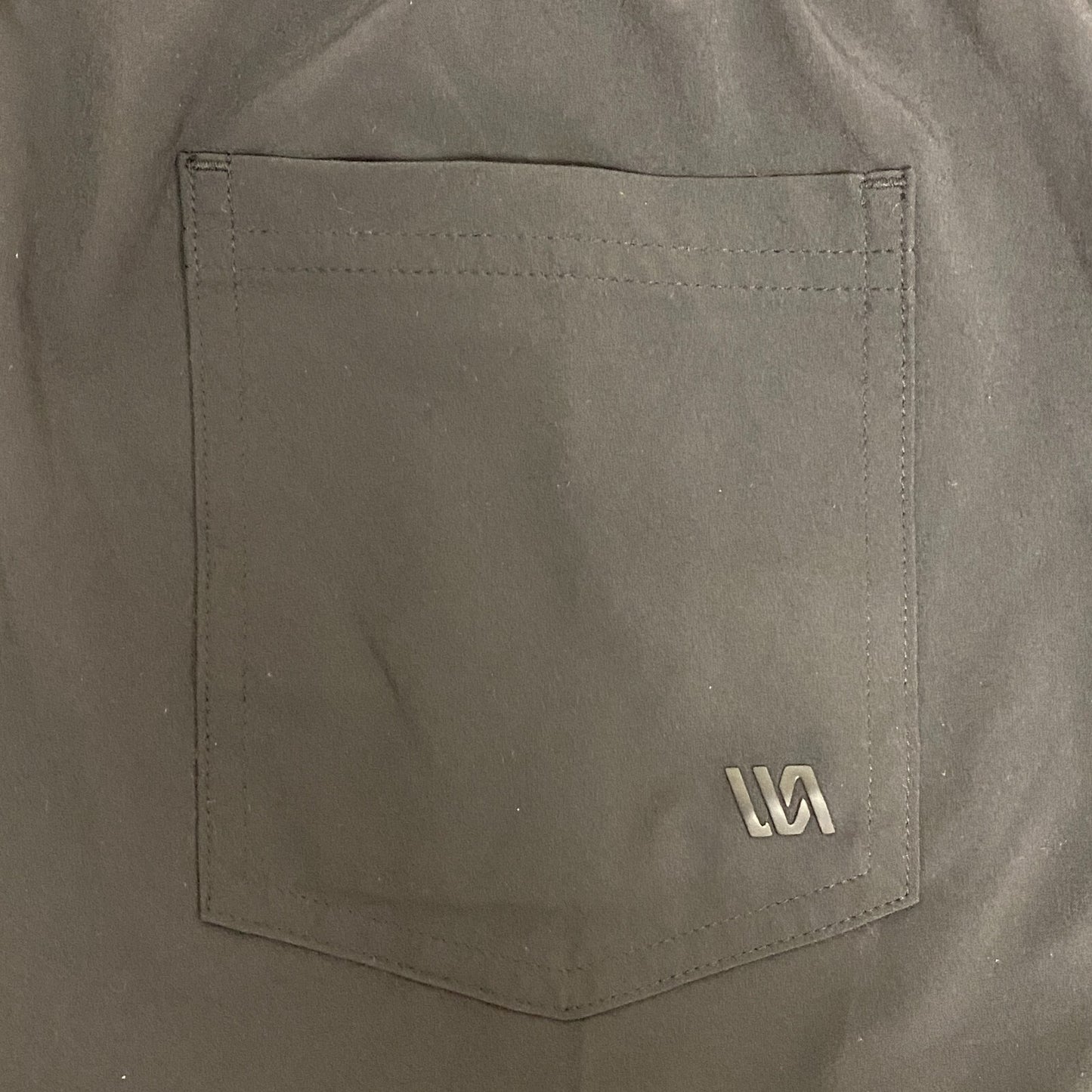 VRST Men's 7" Training Relaxed Fit All-In Short Pure Black MAX100430 Brand New