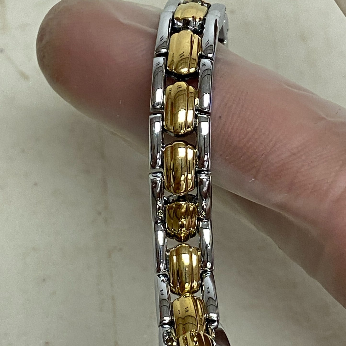 armitron womens watch 1Jewel Runs New Battery Swiss parts #75/3313ttg