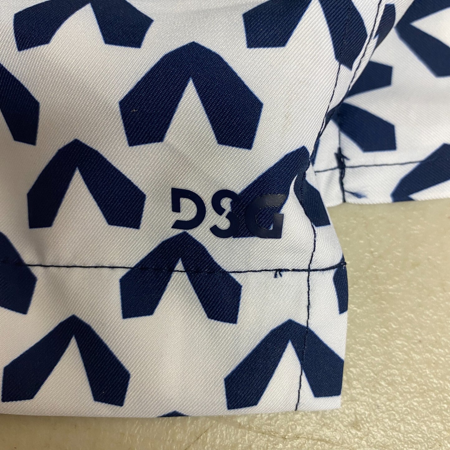 DSG Men's 6" Training Rec Shorts Relaxed Fit Uni Navy Star Ombre DAM12111PRT