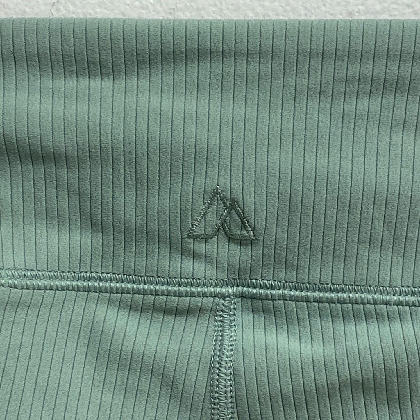 Alpine Design Womens W AD Bike Short Mineral Jade Pull On ADW13997 BRAND NEW