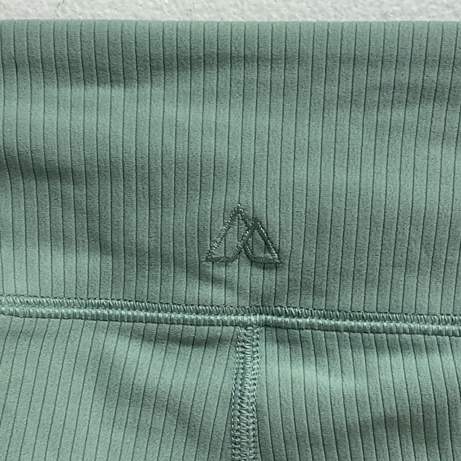 Alpine Design Womens W AD Bike Short Mineral Jade Pull On ADW13997 BRAND NEW