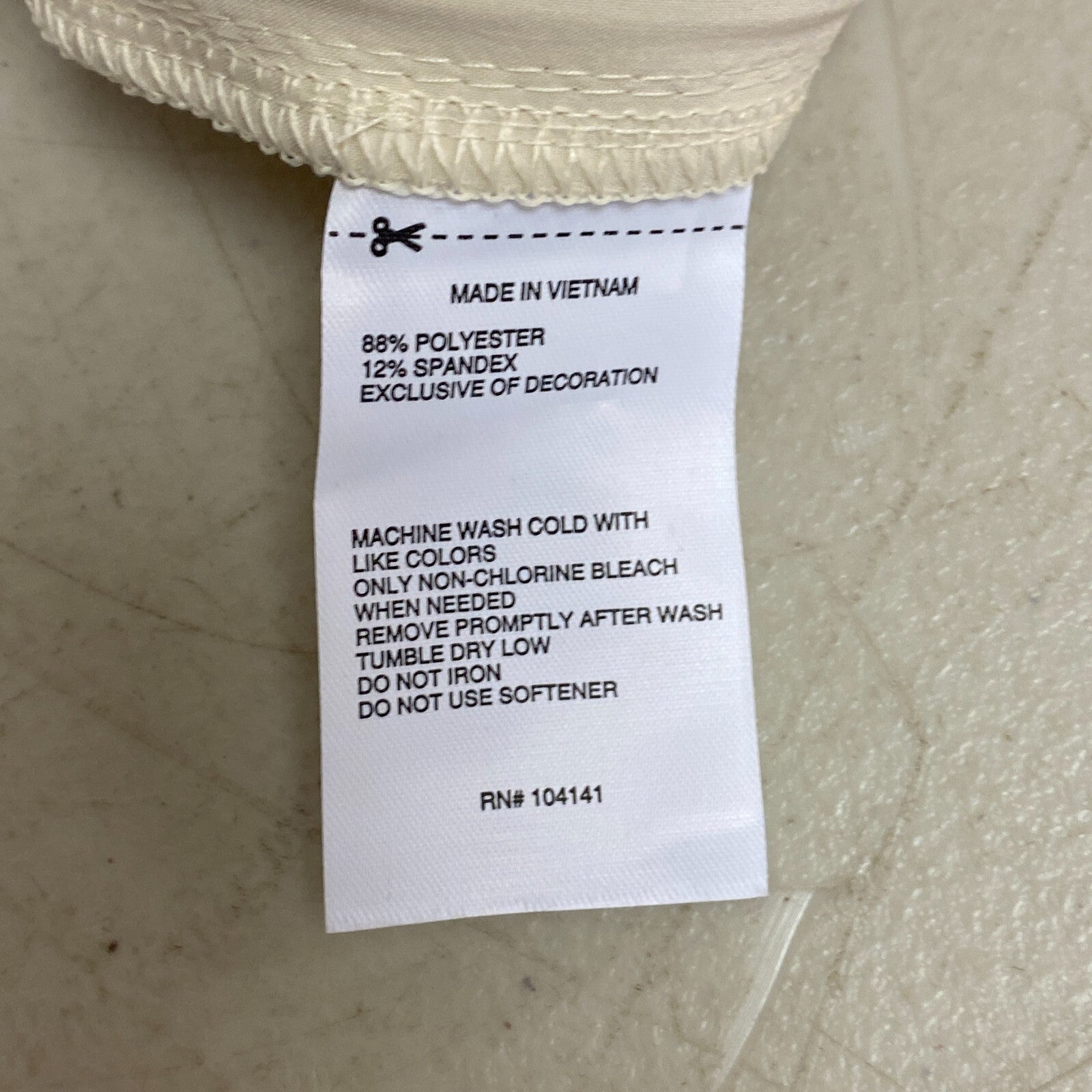 DSG Men's Training Agility Woven Jogger Athletic Fit Elastic Waist Light Sand