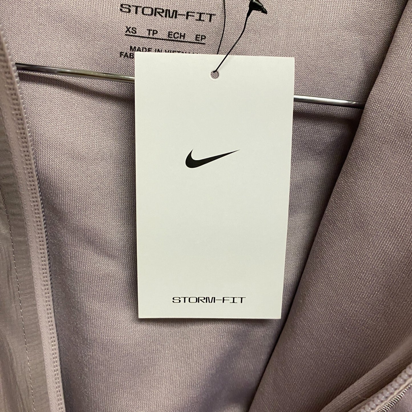 Nike Womenâs Storm-Fit Run Division Running Full-Zip Jacket Purple XS DQ6561-5