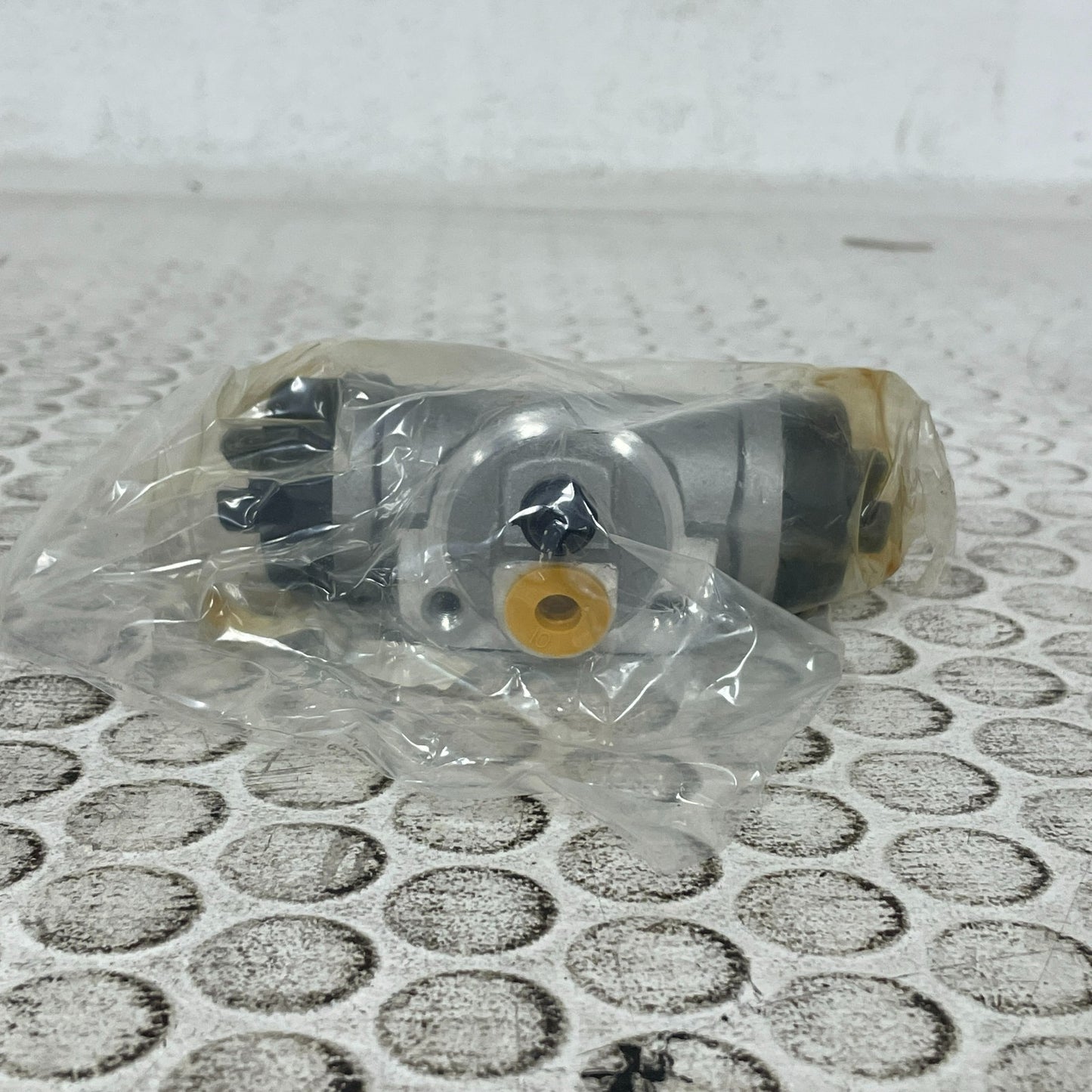 Dorman W120343 Drum Brake Wheel Cylinder Rear 1990-2014 Nissan Frontier D21