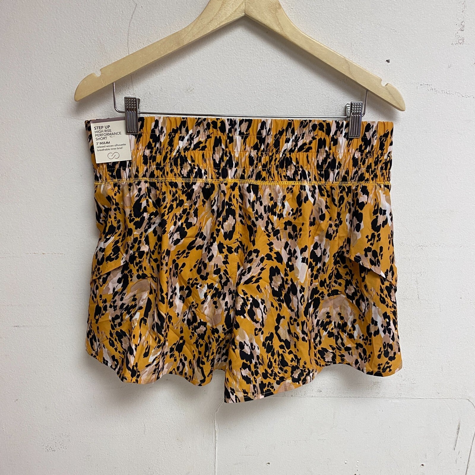 Calia Women's 3''in Woven High Rise Petal Hem Short New Animal Glowing Umber New