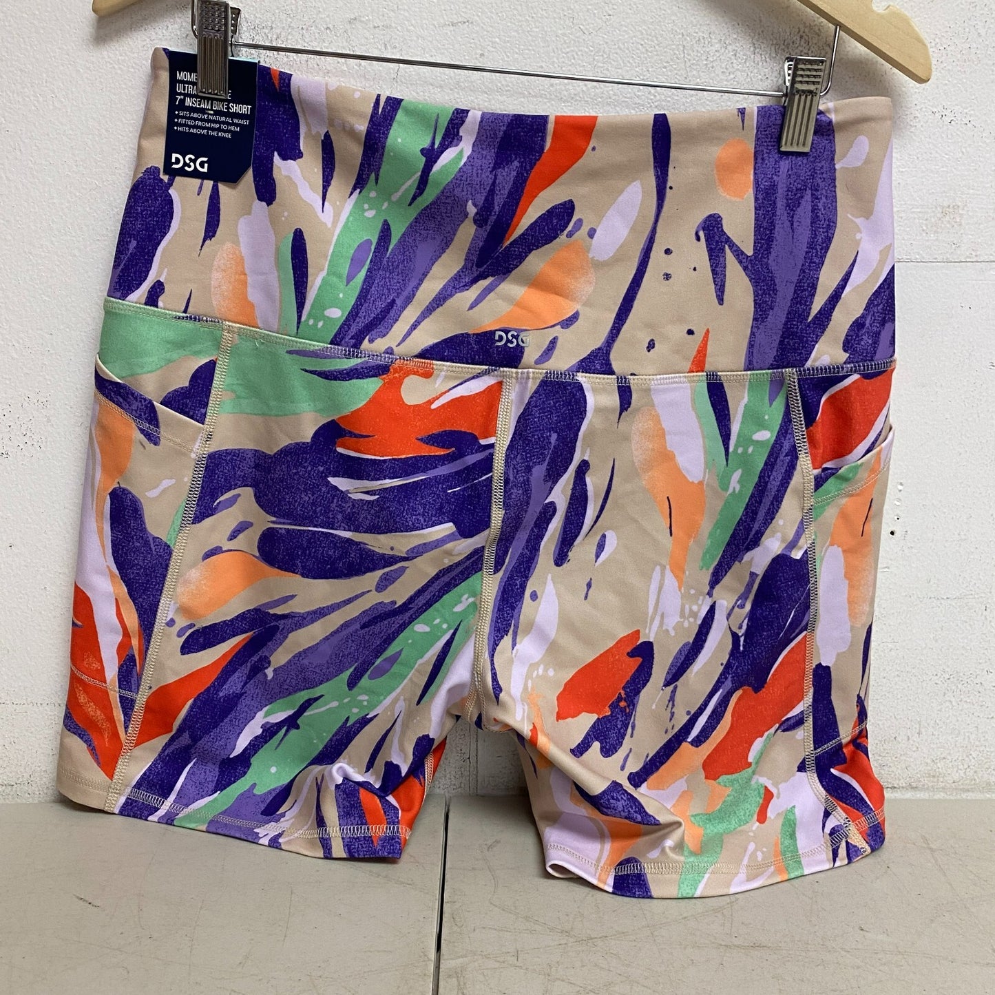 DSG Womens 7" Momentum Ultra High Rise Bike Short Multi Landscape Sand DAW12302P