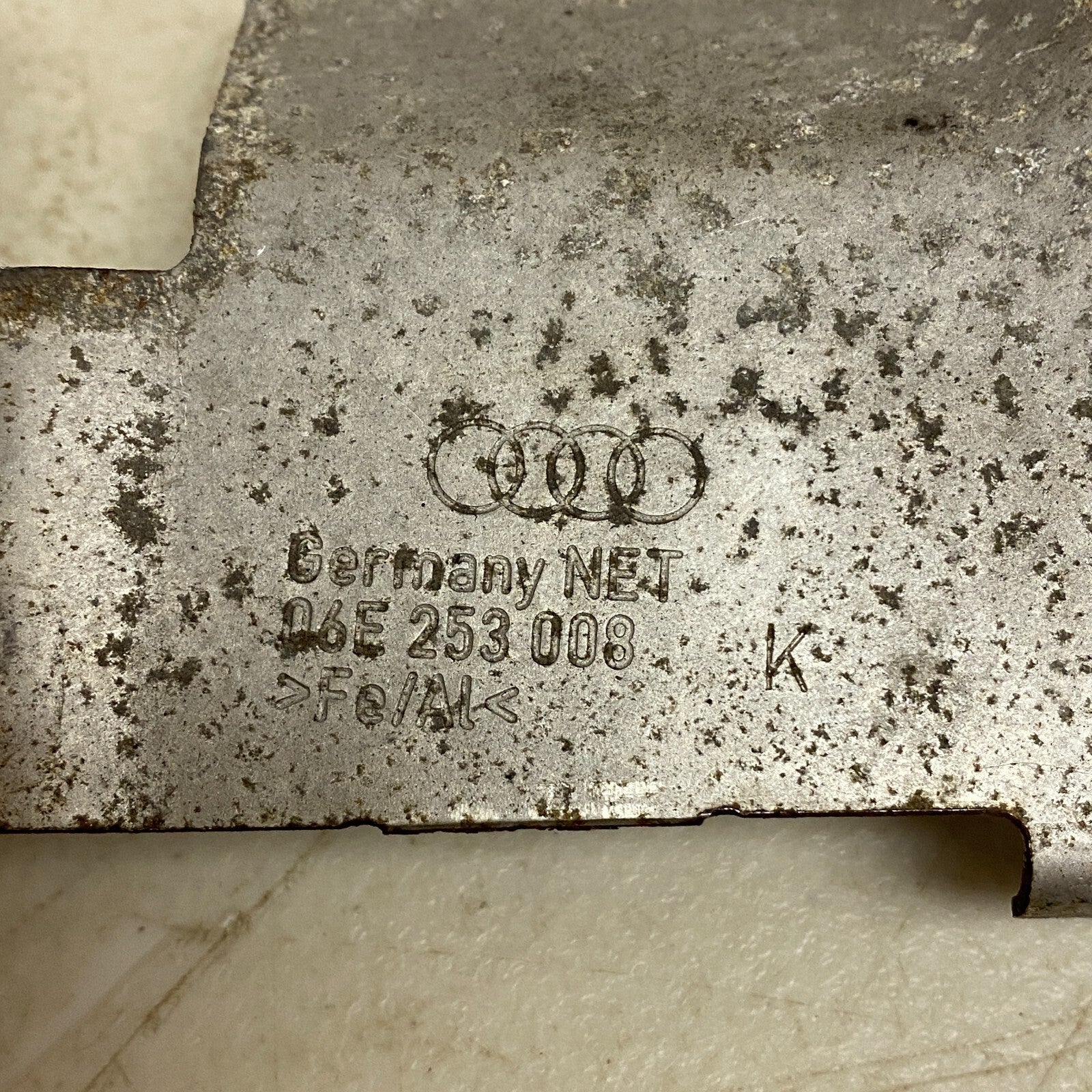 Genuine AUDI VW A4 Avant S4 quattro Cover Plate right lower 06E253008K