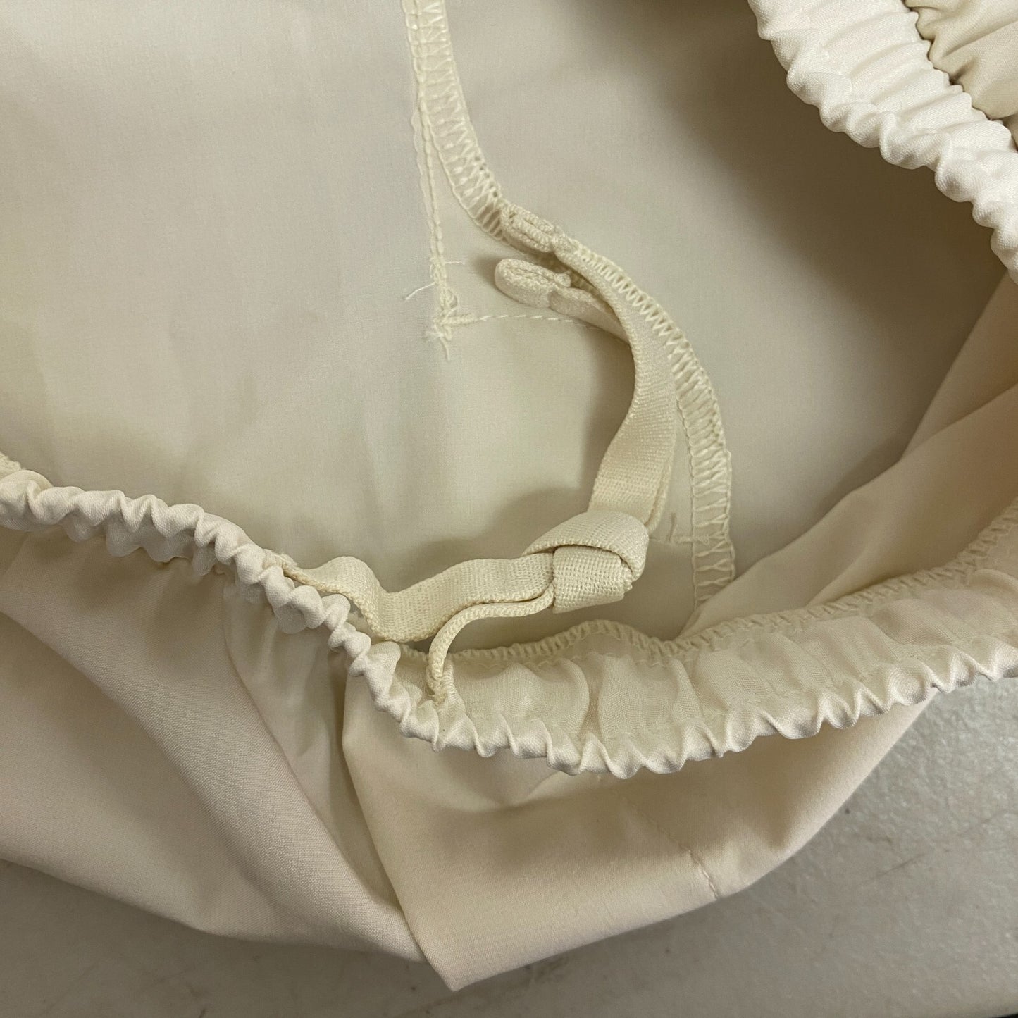 DSG Men's Training Agility Woven Jogger Athletic Fit Elastic Waist Light Sand