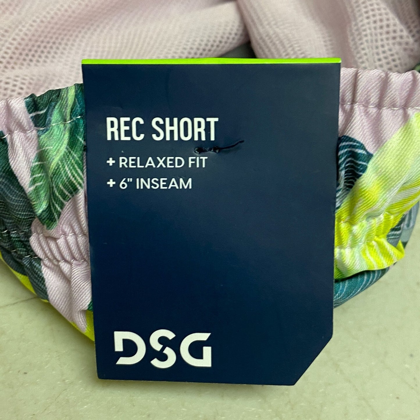 DSG Men's 6" Training Relaxed Fit Rec Shorts Multi Go Bananas DAM12111DP