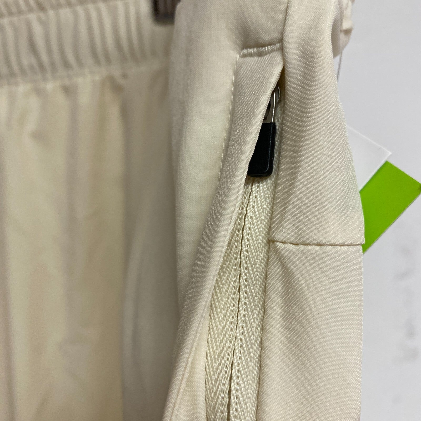 DSG Men's Training Agility Woven Jogger Athletic Fit Elastic Waist Light Sand