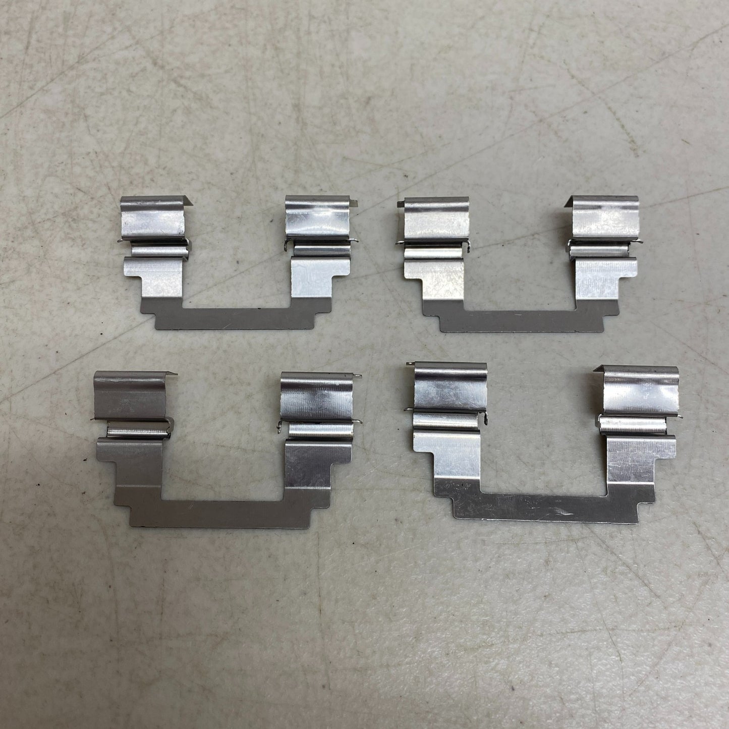 Bendix CFC923 Priority1 Ceramic Front Brake Pads for Corolla Vibe Matrix